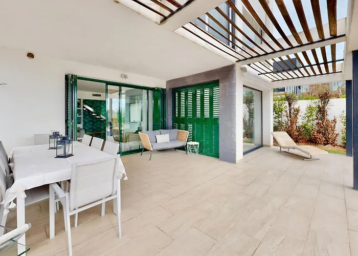 Lili Villa